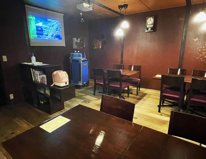 梅の実 カラオケルーム